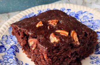 ZUCCHINI BROWNIES – The Southern Woman Cooks