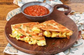 Breakfast Quesadilla – Barefeet within the Kitchen