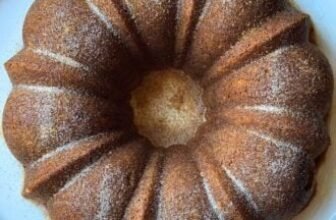 APPLE CIDER DONUT CAKE